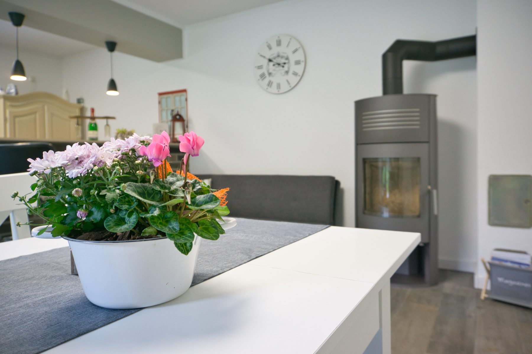 Wohnzimmer mit Kaminofen